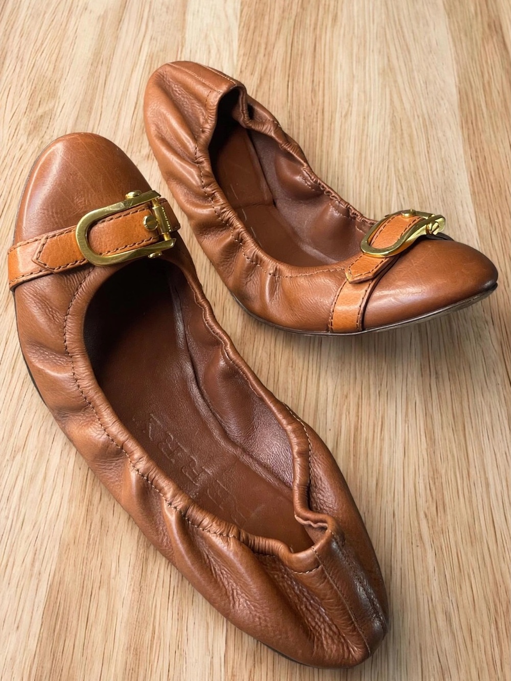 Burberry Tan Brown Leather Ballet Flats with Gold Buckle - Picture 5 of 7